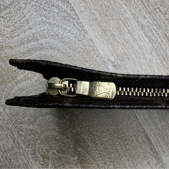 💌SOLD❤️LOUIS VUITTON❤️Monogram Poche Toilette Cosmetic Bag Toiletry Pouch - Picture 5 of 12